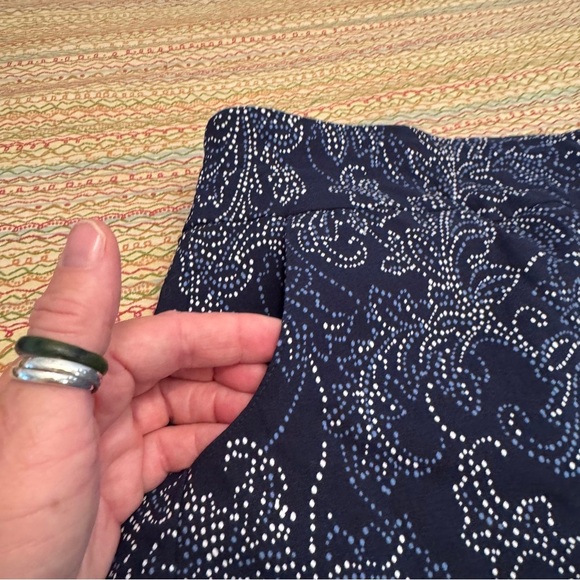 Zac & Rachel Navy and White Patterned Mini Skort Size 10 - Picture 4 of 8